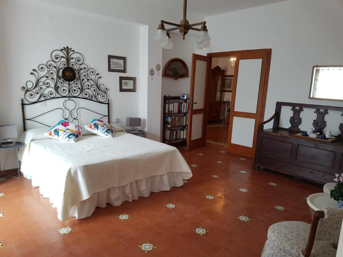 Hotel La Terrazza Di Anna Sassari Zewnętrze zdjęcie