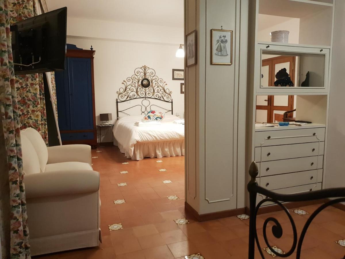 Hotel La Terrazza Di Anna Sassari Zewnętrze zdjęcie