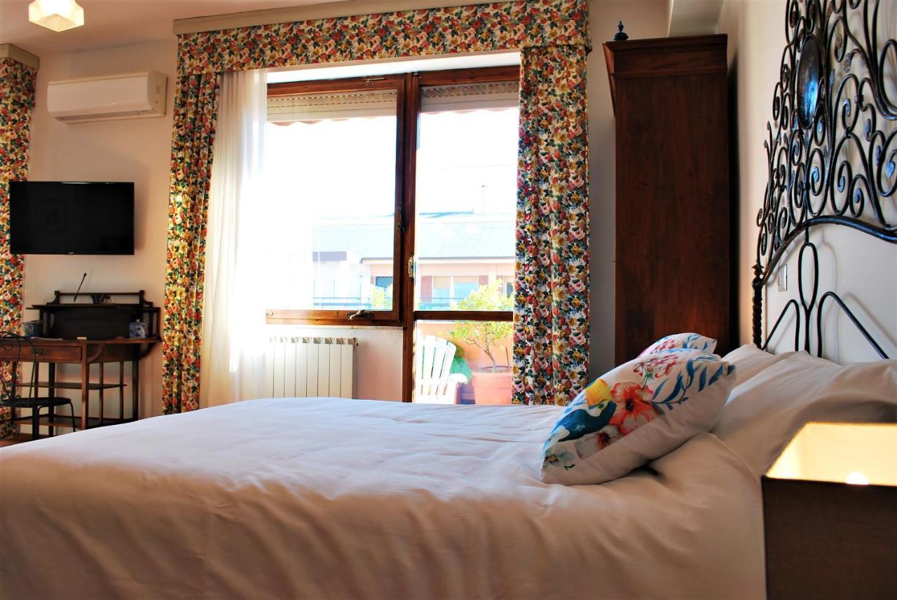 Hotel La Terrazza Di Anna Sassari Zewnętrze zdjęcie